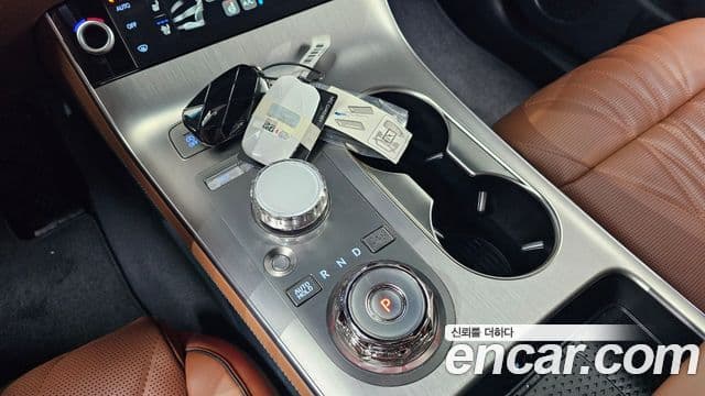 Genesis GV70 2025 — ფოტო 9/20