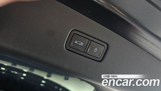 Genesis GV70 2025 — ფოტო 16/20