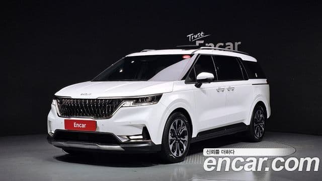 Kia Carnival 2022 — Фото 1/20