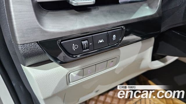 Kia Carnival 2022 — Фото 17/20