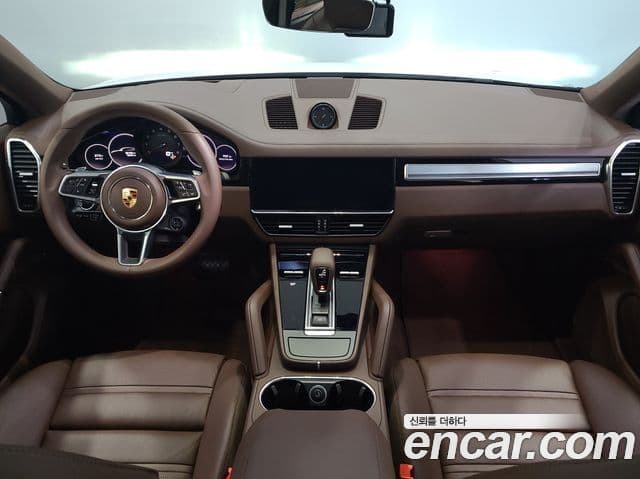 Porsche Cayenne 2023 — ფოტო 6/20