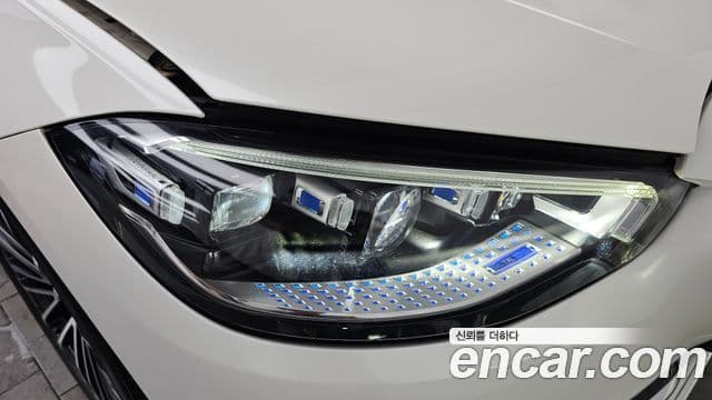 Mercedes-Benz S-Class 2022 — Photo 30/33