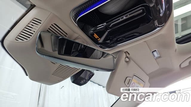 Mercedes-Benz S-Class 2022 — Photo 18/33
