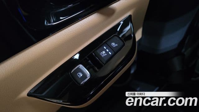 Kia Carnival 2023 — Şəkil 18/20