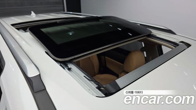 Kia Carnival 2023 — Şəkil 19/20