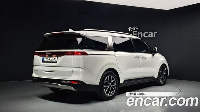 Kia Carnival 2023 — Şəkil 2/20