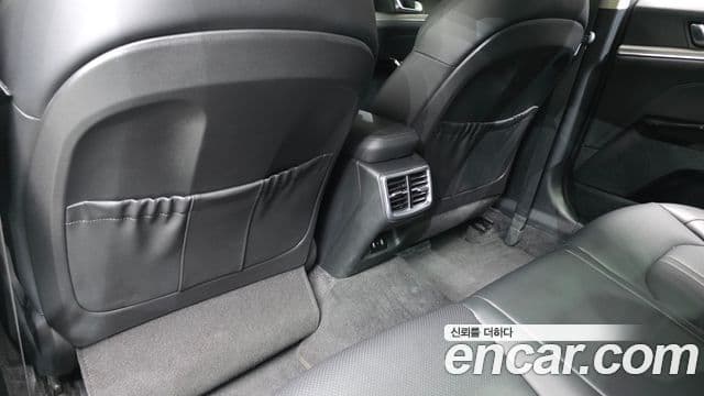 Kia K5 2024 — ფოტო 18/20