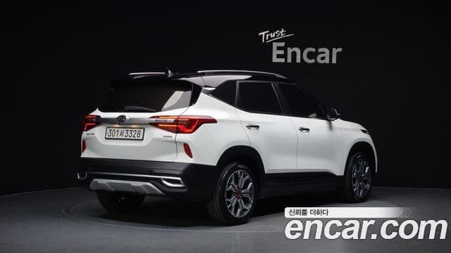 Kia Seltos 2020 — Photo 1/20