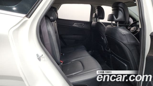 Kia Sportage 2022 — Фото 11/20