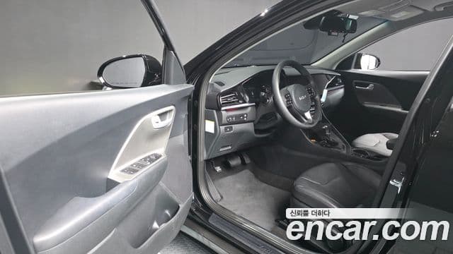 Kia Niro 2021 — Şəkil 10/20