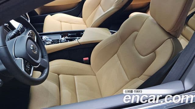 Volvo S90 2024 — Photo 33/35