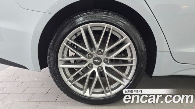 Genesis G70 2019 — ფოტო 25/34