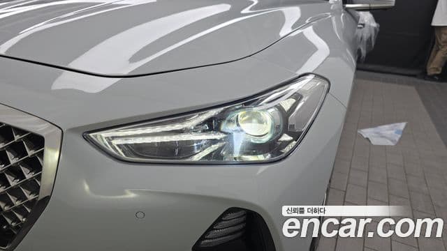 Genesis G70 2019 — ფოტო 18/34