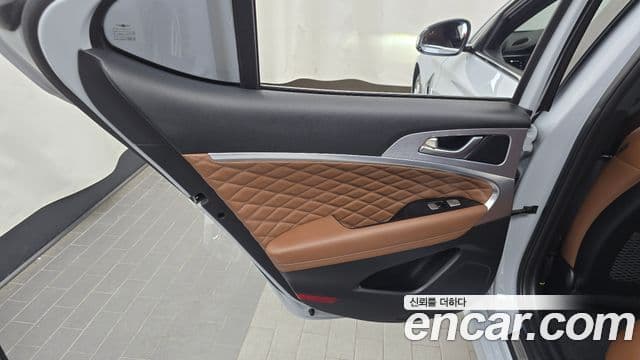 Genesis G70 2019 — ფოტო 32/34