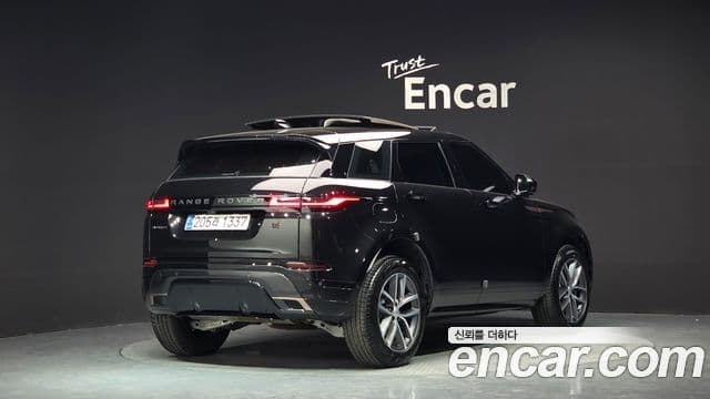 Land Rover Range Rover Evoque 2024 — Фото 2/20
