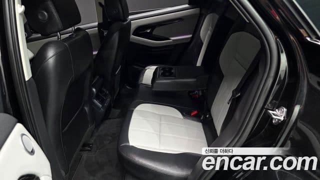 Land Rover Range Rover Evoque 2024 — Фото 12/20