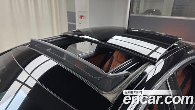 Mercedes-Benz S-Class 2021 — Photo 23/32