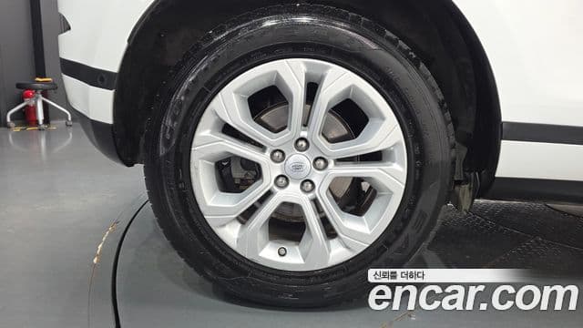 Land Rover Range Rover Evoque 2019 — ფოტო 5/20