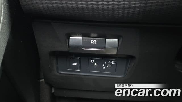 Land Rover Range Rover Evoque 2019 — ფოტო 19/20