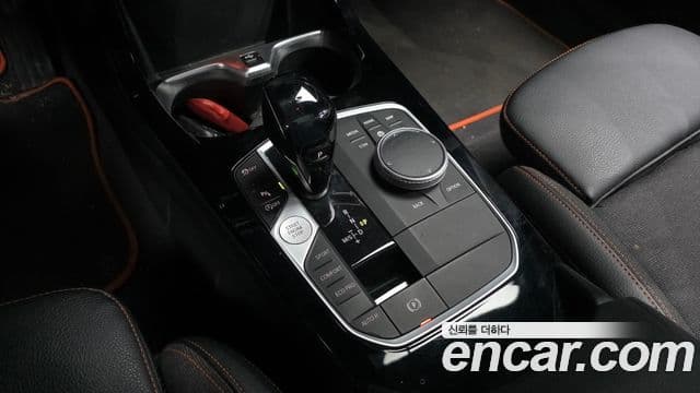 BMW 1 Series 2020 — Şəkil 9/20