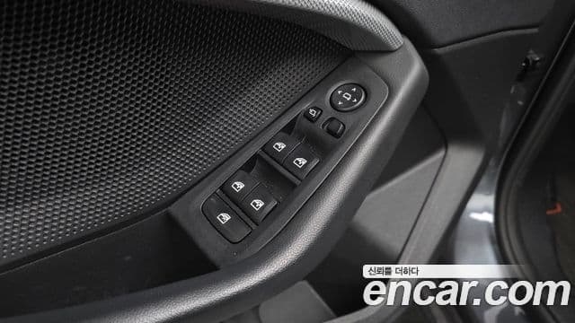 BMW 1 Series 2020 — Photo 16/30
