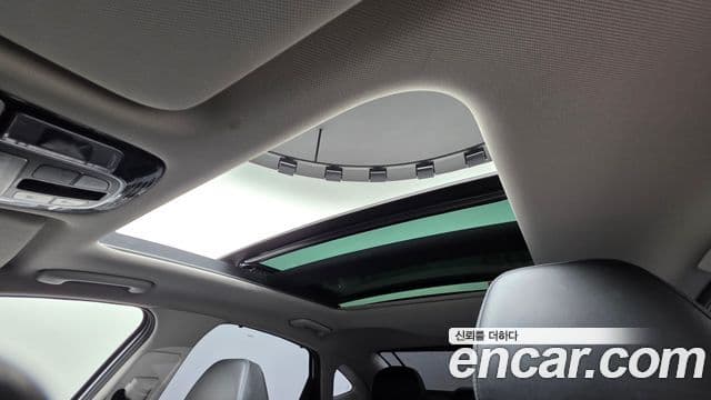 Hyundai Sonata Hybrid 2019 — Photo 15/33