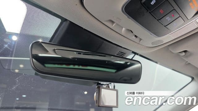 Hyundai Sonata Hybrid 2019 — Photo 21/33