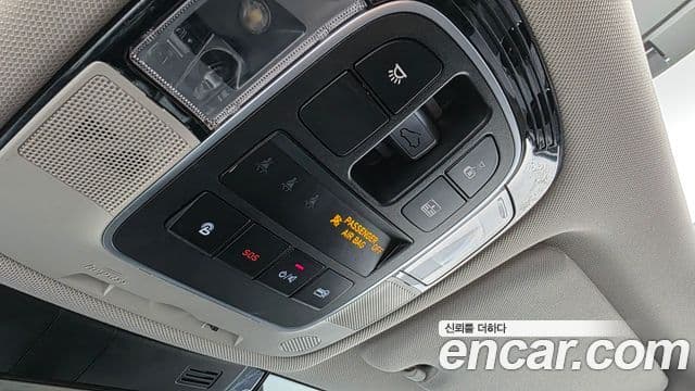 Hyundai Sonata Hybrid 2019 — Photo 9/33