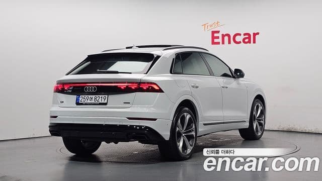 Audi Q7 2025 — Şəkil 2/20