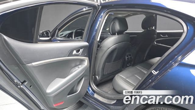 Genesis G70 2021 — Şəkil 24/36