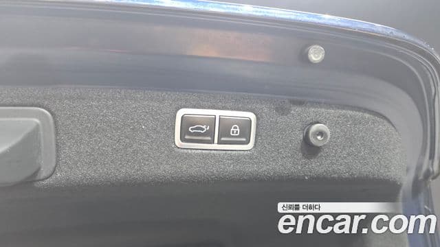 Genesis G70 2021 — Şəkil 28/36