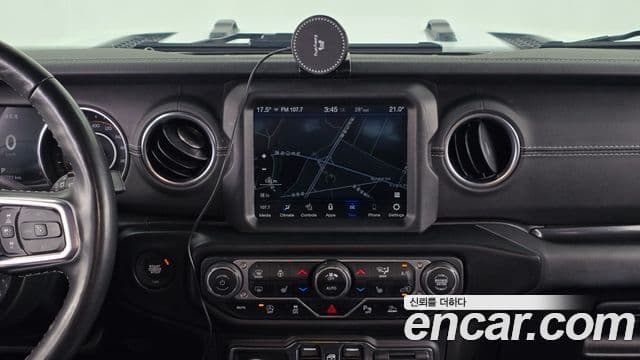 Jeep Wrangler 2022 — ფოტო 12/20