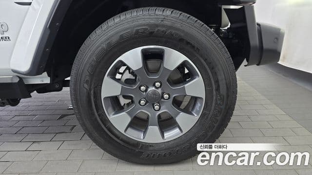 Jeep Wrangler 2022 — Photo 24/31
