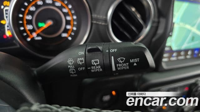 Jeep Wrangler 2022 — Photo 13/31