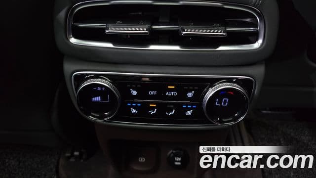 Genesis GV80 2021 — Photo 16/32