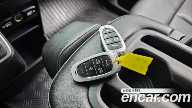 Hyundai Staria 2022 — Şəkil 17/20