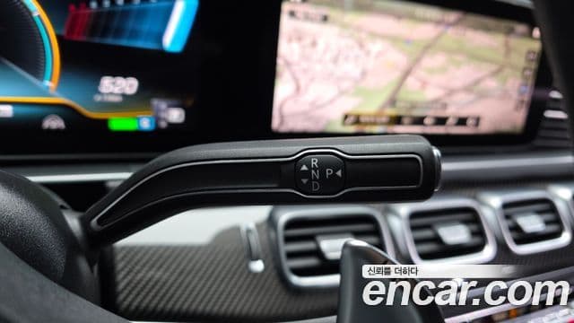 Mercedes-Benz GLE-Class 2022 — ფოტო 7/20