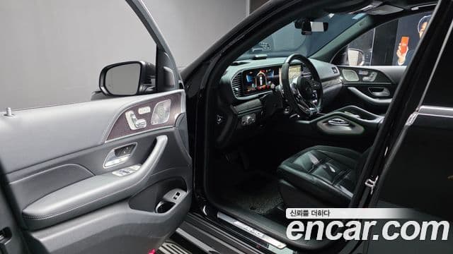 Mercedes-Benz GLE-Class 2022 — ფოტო 8/20