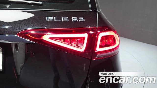 Mercedes-Benz GLE-Class 2022 — Photo 25/36