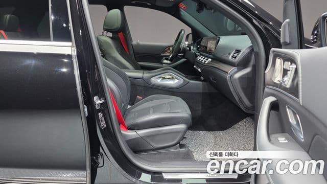 Mercedes-Benz GLE-Class 2022 — Photo 32/36