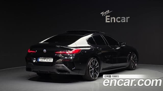 BMW 8 Series 2023 — ფოტო 2/20