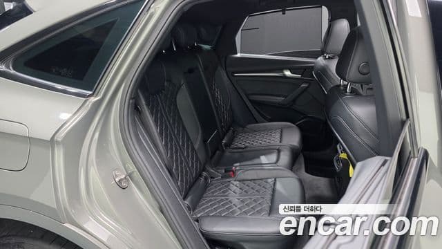 Audi SQ5 2023 — Şəkil 28/34
