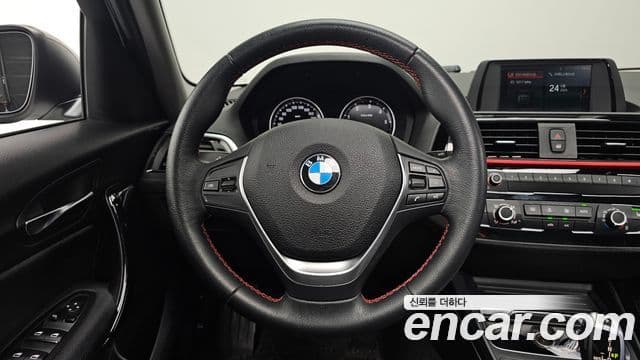 BMW 1 Series 2018 — Şəkil 13/20
