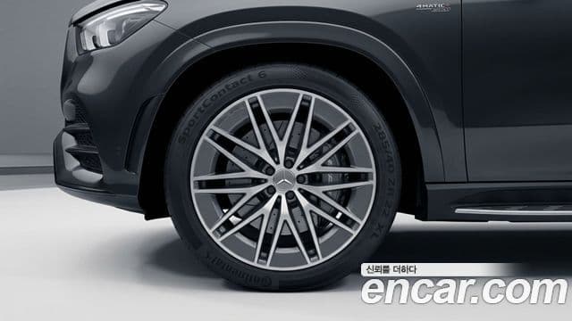Mercedes-Benz GLE-Class 2025 — Photo 9/11