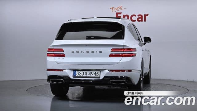 Genesis GV80 2020 — ფოტო 4/20
