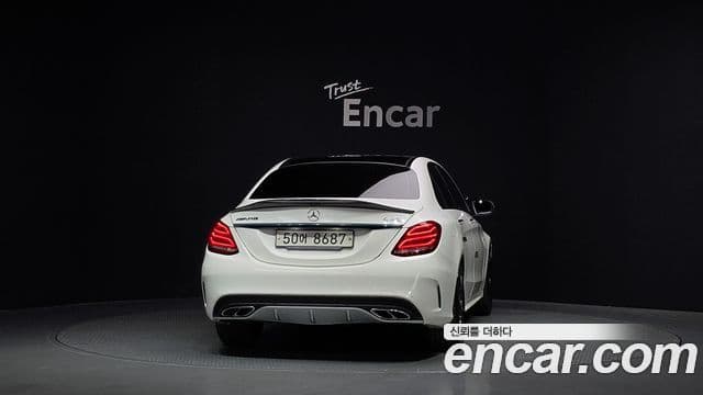 Mercedes-Benz C-Class 2018 — ფოტო 4/20