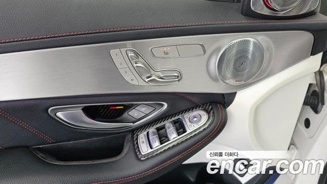Mercedes-Benz C-Class 2018 — ფოტო 19/20