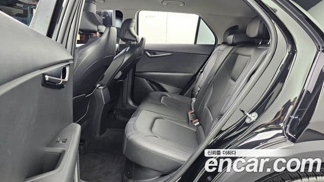 Kia Niro 2022 — Фото 12/20
