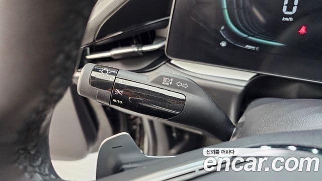 Kia Niro 2022 — Фото 18/20