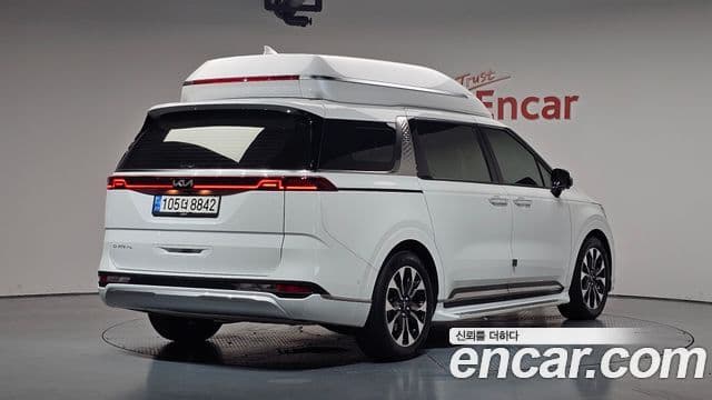 Kia Carnival 2022 — Фото 2/20